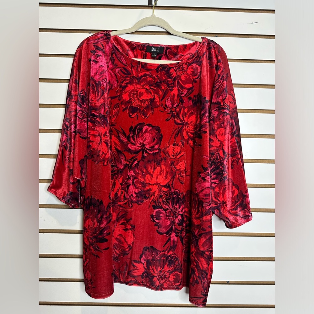 NWT “Velvety” Floral Print Dolan Sleeve Oversized Blouse - Picture 9 of 10
